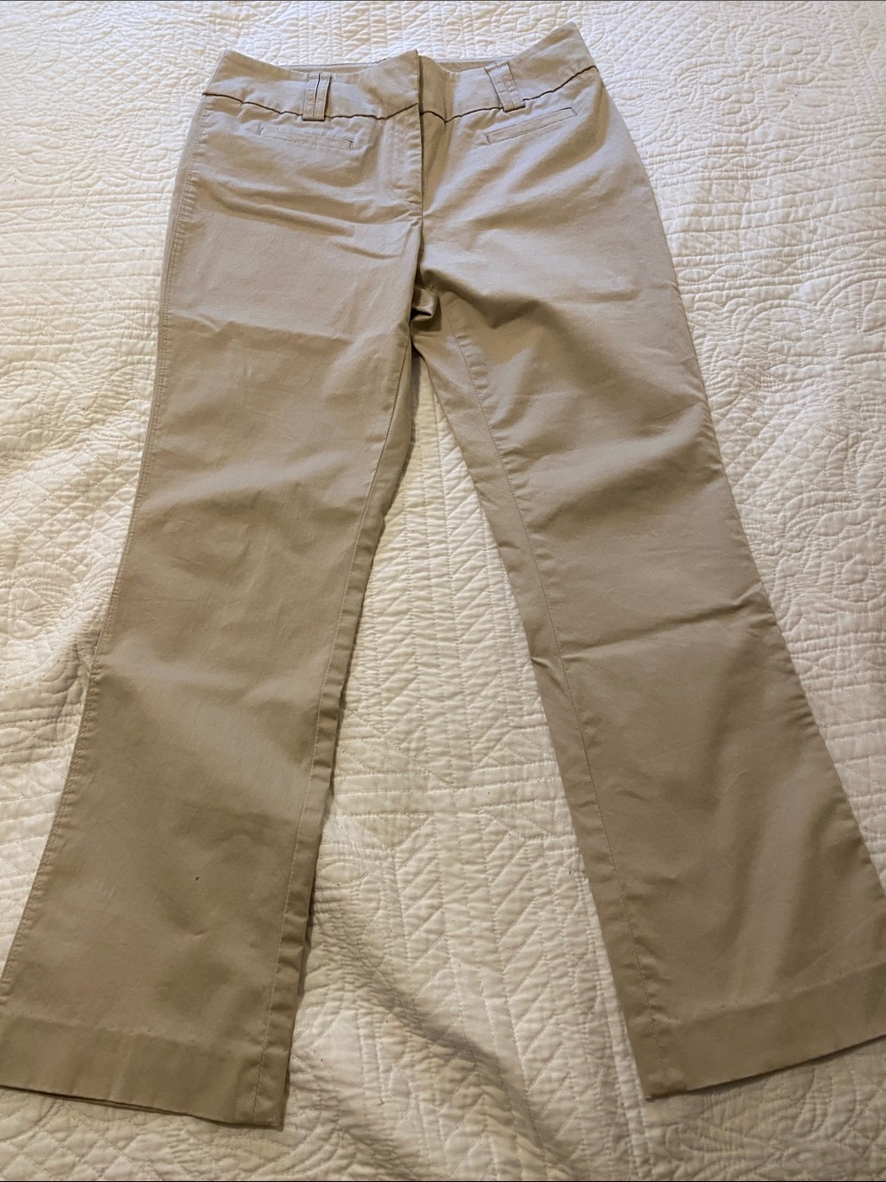 Renuar Women’s Khaki Straight-Leg Chinos in Light Tan